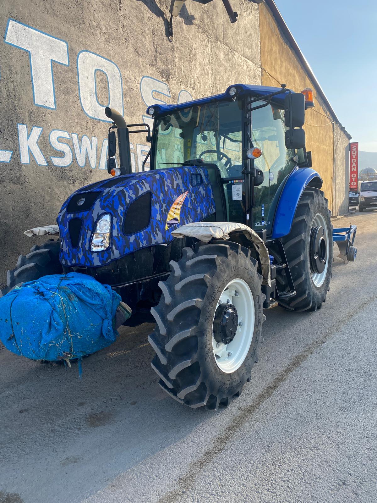 New Holland TR5 115 traktör kılıfı